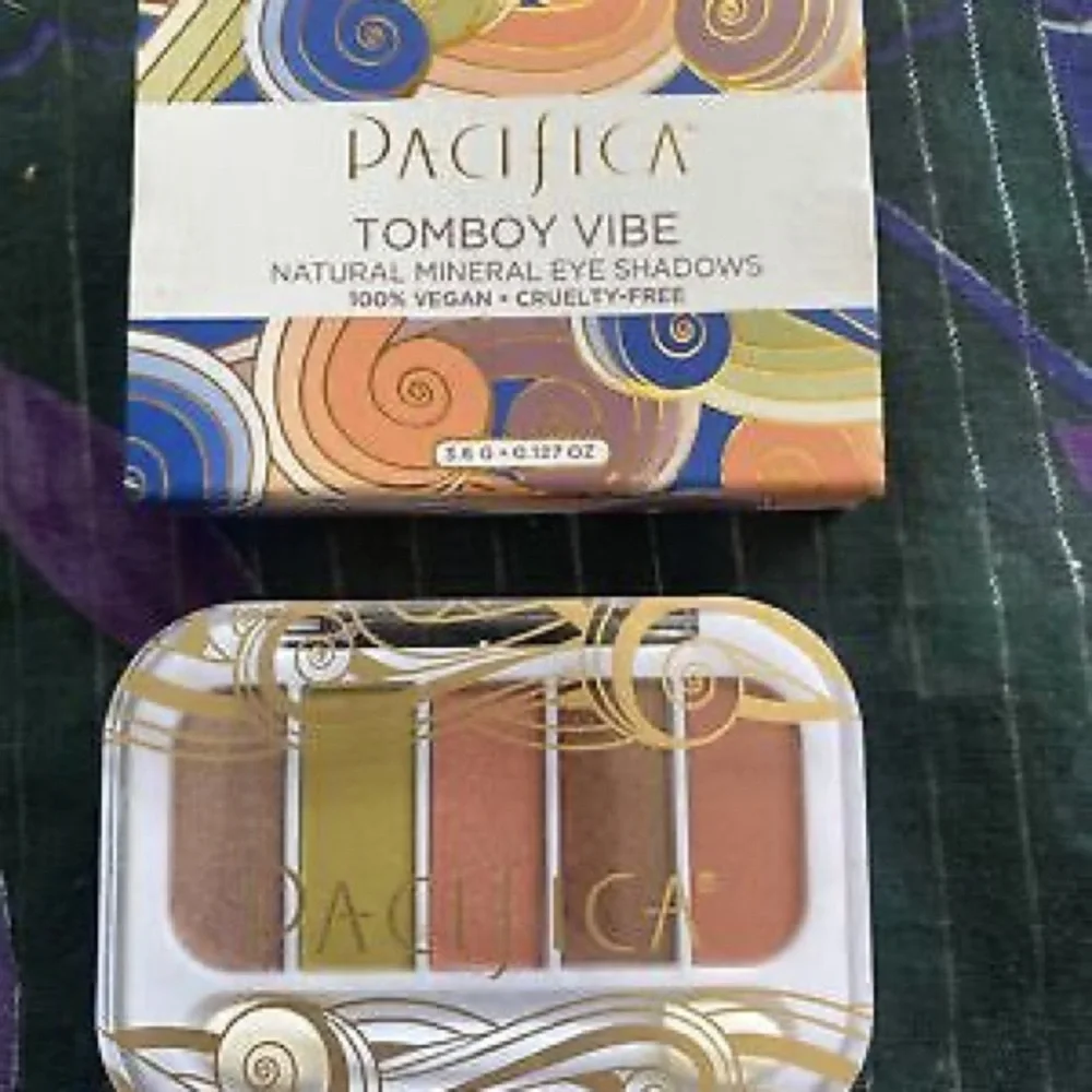 NIB PACIFICA BEAUTY Mineral 5 Eyeshadow Palette Tomboy Vibe